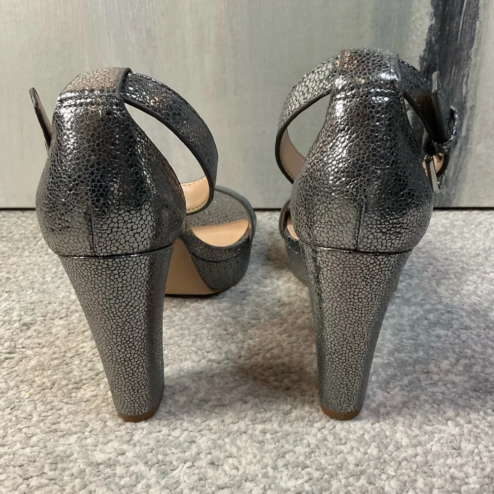 Lauren Ralph Lauren Sylvia Platform Sandals in Faux Metallic Python Grey 5.5 NIB